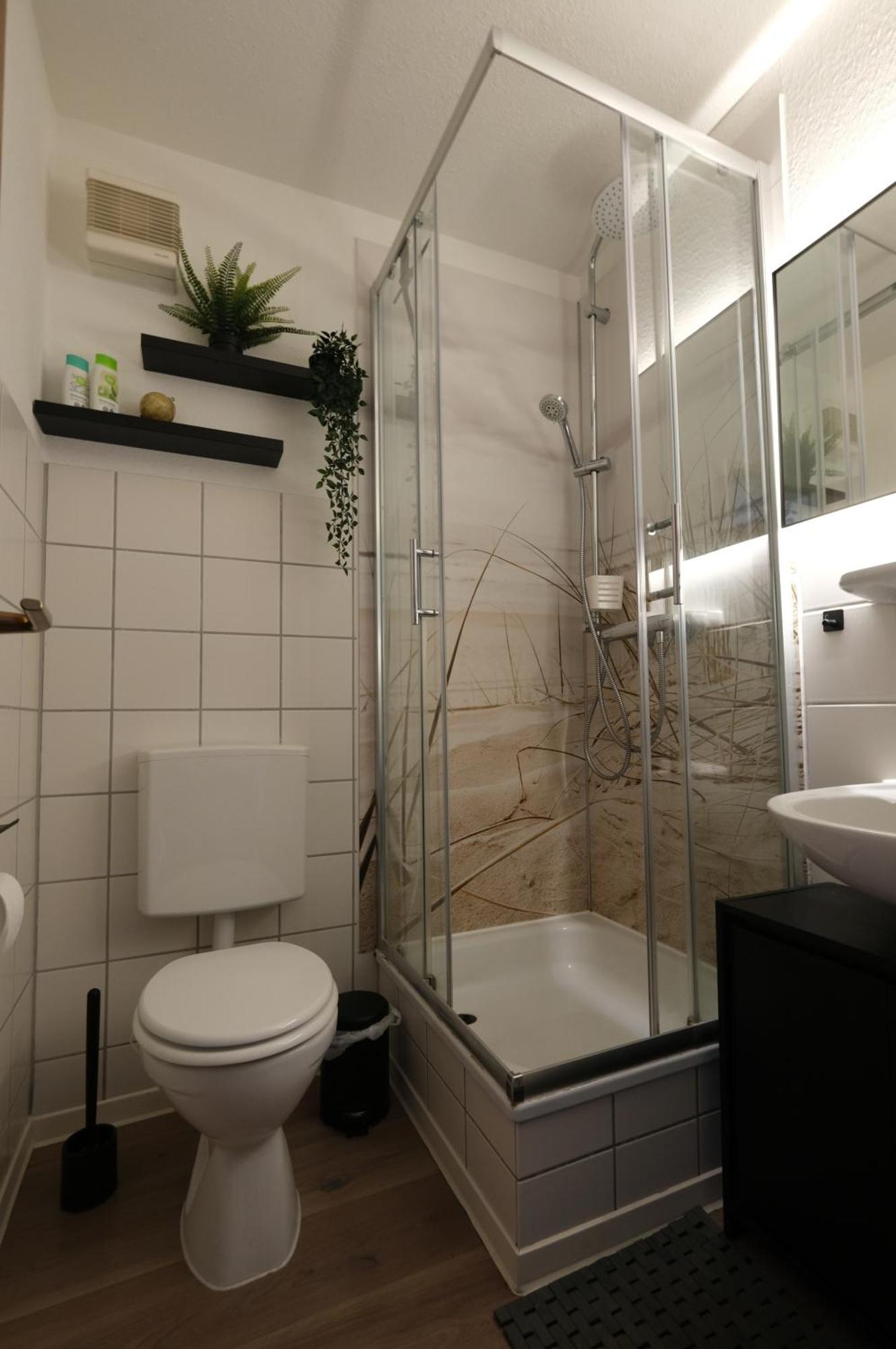 Cozy Jungle Fever - Modernes Apartment Mit Eigenem Parkplatz Magdeburg Zewnętrze zdjęcie