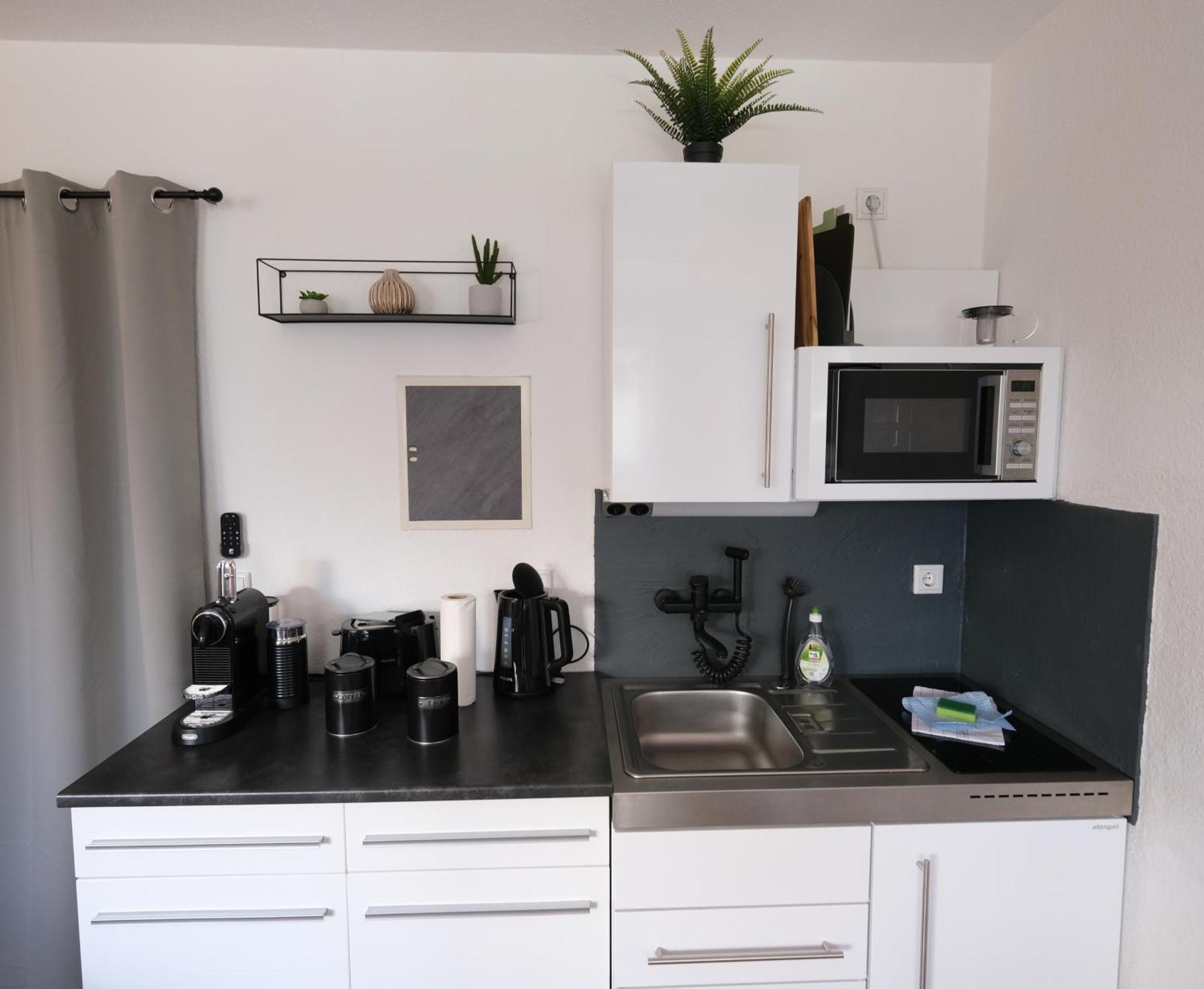 Cozy Jungle Fever - Modernes Apartment Mit Eigenem Parkplatz Magdeburg Zewnętrze zdjęcie